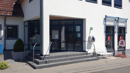 felix apotheke Defribillator Eingangsbereich